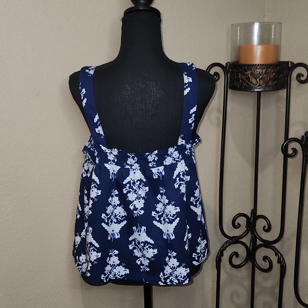 J. Crew Blue and White‎ Sleeveless Boxy Tank Top - Picture 2 of 3